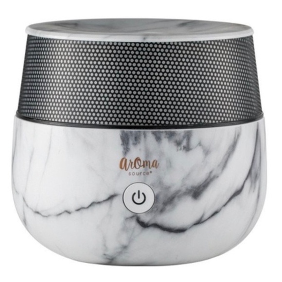 Mysto Essential Oil Diffuser - Picture 1 of 3